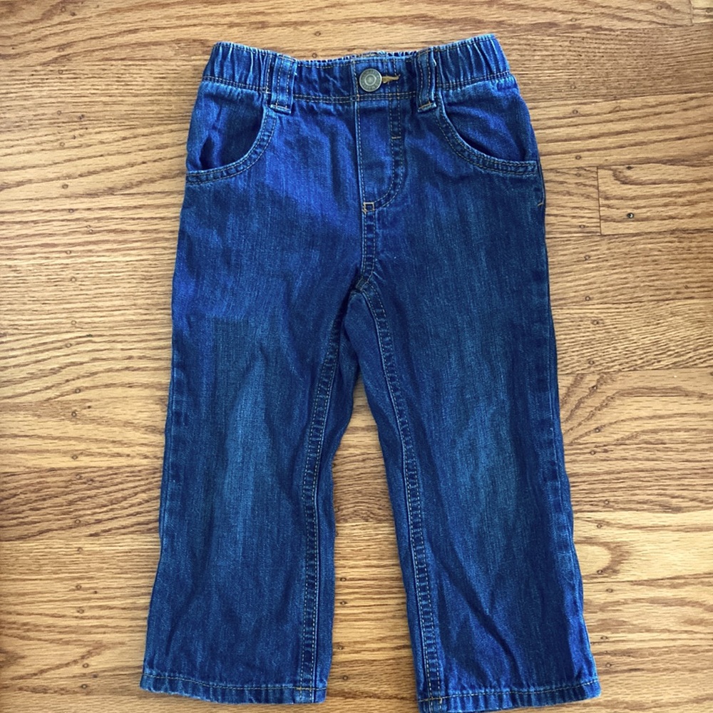 Old Navy Straight Driot dark blue jeans.